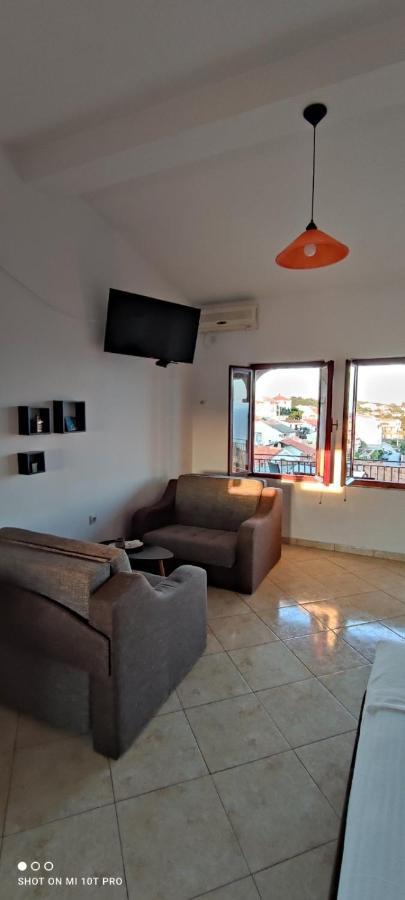 Apartments Tara Улцинь Екстер'єр фото