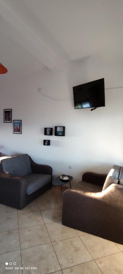 Apartments Tara Улцинь Екстер'єр фото