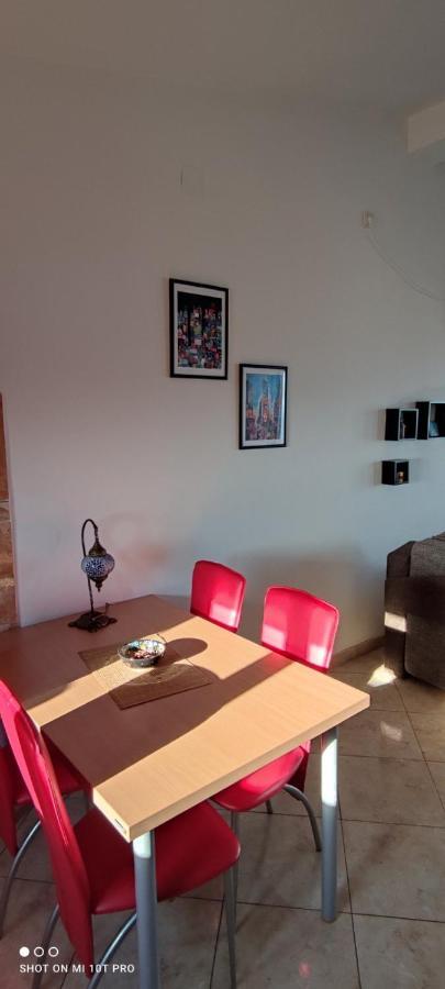 Apartments Tara Улцинь Екстер'єр фото