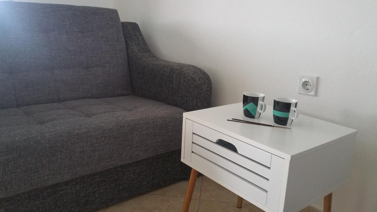 Apartments Tara Улцинь Екстер'єр фото