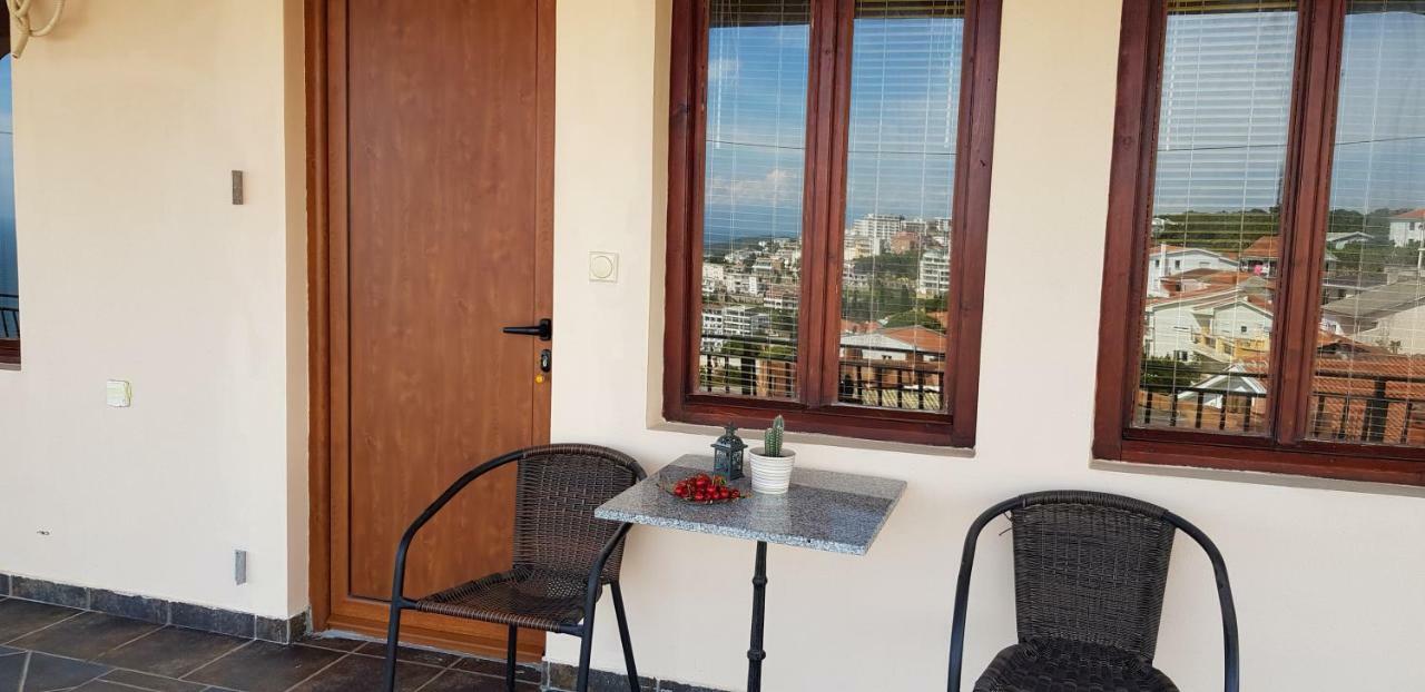 Apartments Tara Улцинь Екстер'єр фото